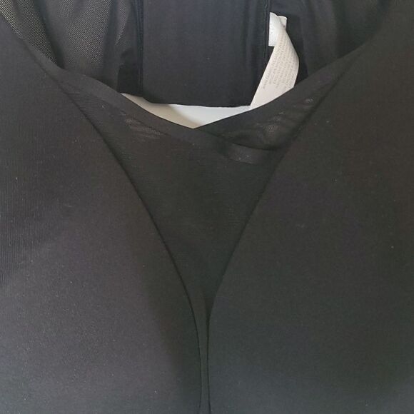 LIVI Lane Bryant Wireless Medium-Impact Wicking Sports Bra Black Size 44DDD - Picture 2 of 10